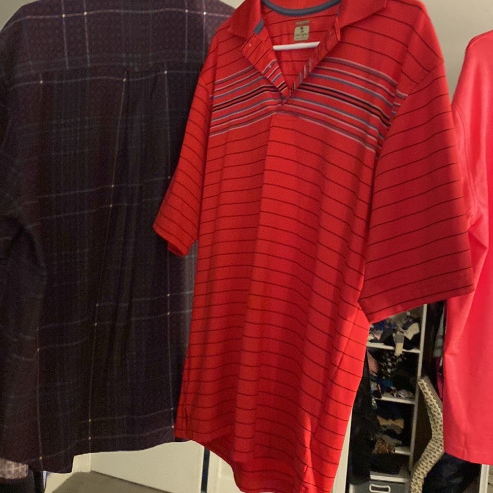 Golf polo.